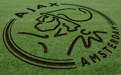 华体会电竞热评-B席复出即助攻